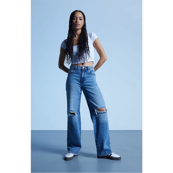 PacSun Medium Blue High Rise Ripped Baggy Jeans Women's 26 NWOT - Picture 3 of 6